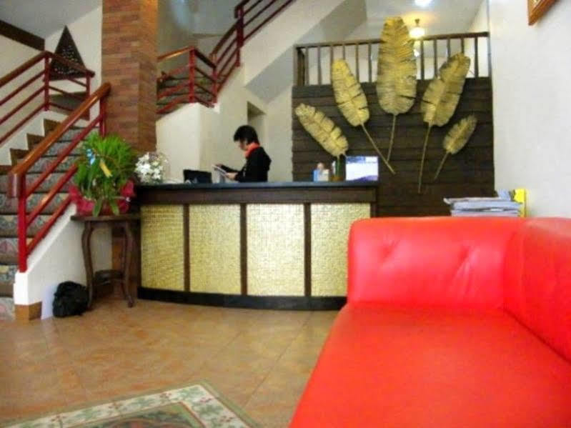 The Red Balcony Inn باتايا المظهر الخارجي الصورة